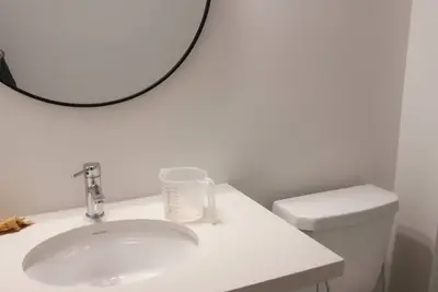 Image de Serene peaceful stay withall amenities including microven and food