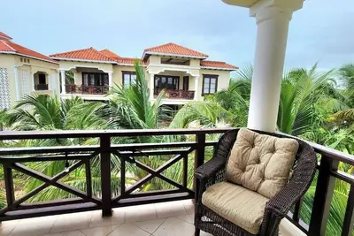 Image de 2br/2bth Penthouse | Sunfish Suite 206 | La Beliza