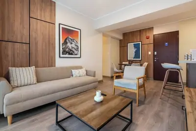 Image de geko | Alpine _2BR in Miraflores near Kennedy park