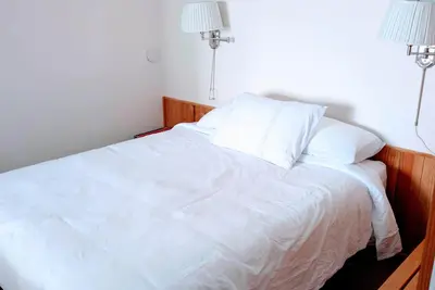 Image de The Cedar Suite #6 | Central Apartment, Waterfront, 2 Beds