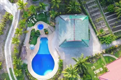 Image de Lovenista Retreat and Camping Site - near Alegria to Kawasan Canyoneering