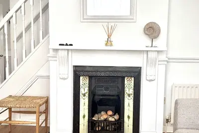 Image de Two Bedroom Mid-Terrace Townhouse close to Eastney Beach