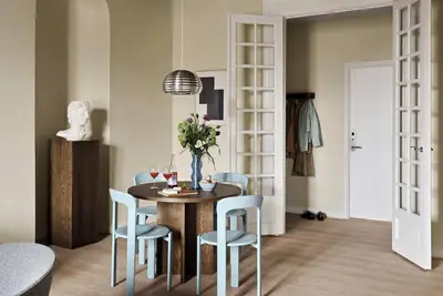 Image de Apartment for 4 with Grand Original Ceilings