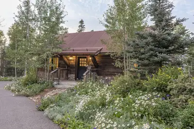 Image de Ski-in/Ski-out Cottage with spectacular mountain views