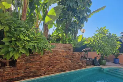 Image de Villa de luxe avec piscine et jardin balinais – Maison de vacances en Algarve