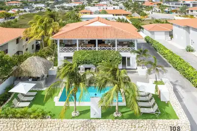 Image de Luxury villa, the bamboo beach villa, 2 minutes from Jan Thiel for 12 people