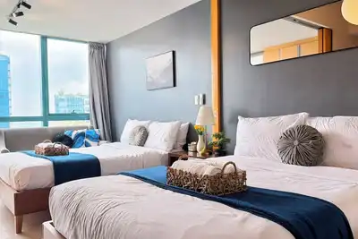 Image de Bgc High Rise, Uptown Mall Link, 5g WiFi, Pool, Ste 29