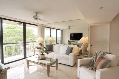 Image de Intracoastal Water Views At The Bluffs