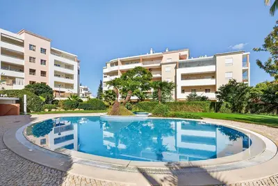 Image de Portimão 1br with Pool by LovelyStay