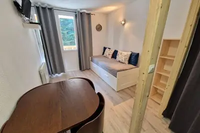 Image de À 30m des pistes de ski, 2ème étage, balcon, télévision, casier à ski, 19m², Valfréjus