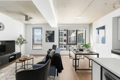 Image de Modern 3br Condo | Five Points South Gem