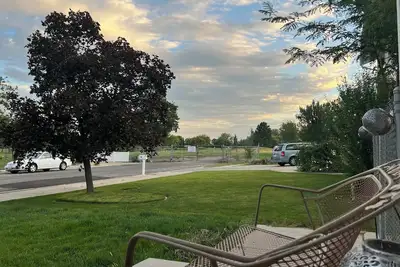 Image de Large Family Home with Theater, Xbox Room, Fire Pit & Direct Trail Access