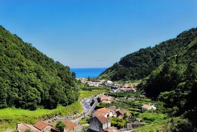 Image de maison typique des Açores, très bel emplacement, jusqu’à 5 personnes
