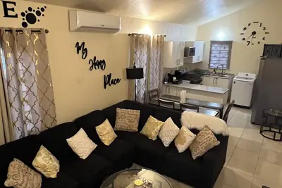 Image de Luxury 2-Bedroom Retreat in Gated Community – Near Beaches & City Fun