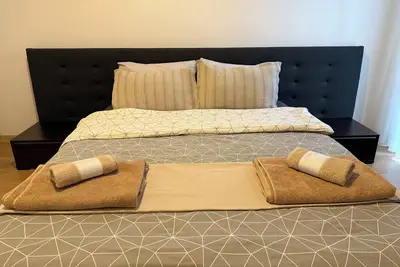 Image de Charming 2-bedroom building in terrific Istanbul with Ac