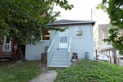 Image de Cozy Fully Furnished Home in the Heart of Downtown