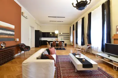Image de Spacious  2-bedroom apartment with Ac in Budapest