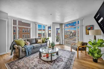 Image de City-Luxe, Free Parking, 24/7 Gym