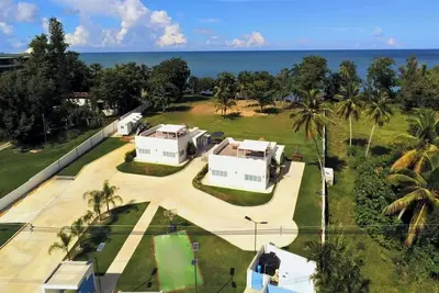 Image de Two private beachfront houses, sleeps 12, kayaks