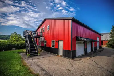 Image de 3-bedroom Lodge with Incredible Game Room and Bar!