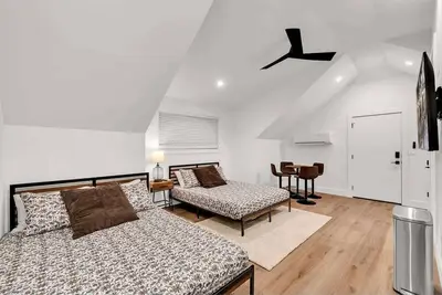 Image de Cozy Private Guest House | 2 Queen Beds | Sleeps 4