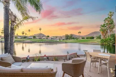 Image de Lakeside home with private patio, Grill, Golf view