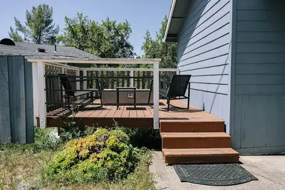 Image de Romantic Forest Hideaway  Wine, Hike, Relax in Santa Cruz Mountains