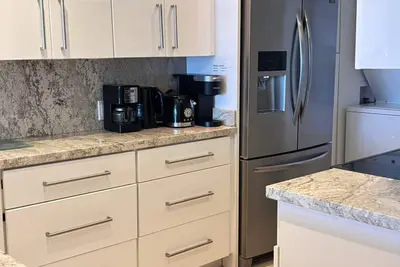 Image de Beautiful Bay View Apt, 2/2br 1100sqf