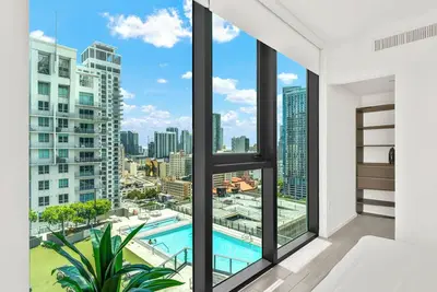 Image de 2br Condo with Ocean Views, Near Cruise Port, Arena & Bayfront Park