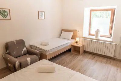 Image de Spacious 2-bedroom apartment with large private terrace and Bbq