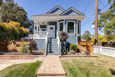 Image de Amazing 2-bedroom house : Walking Distance to Uc Davis Hospital and Midtown