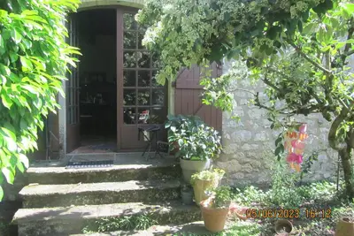 Image de Chambre d'hôtes 'La Grange Aux Livres' avec jardin partagé et Wi-Fi