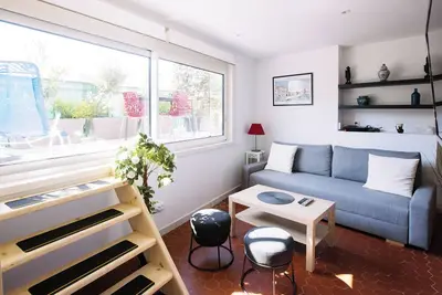 Image de 2 pièces climatisées avec terrasse - Centre Toulon - Poncy