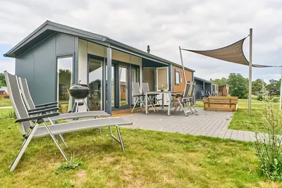 Image de Vacation home Carla by the lake with terrace and family-friendly facilities