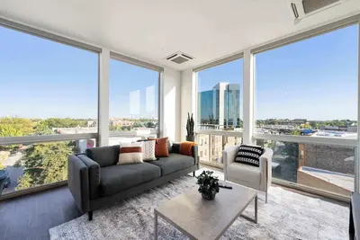 Image de 2br City Suite w/ Amazing Glass Views