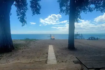 Image de . Welcome to Lakewood Moon. on a sandy beach near Amherstburg Ontario,