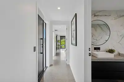 Image de Luxury Coronet Residence