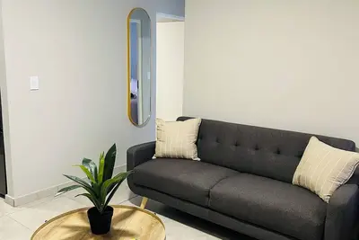 Image de Homely Stay _ 2-bedroom Apartment Next To Or Tambo Airport