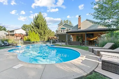 Image de Mason 3 bedroom Oasis! Walking distance to Deerfield shopping and restaurants!