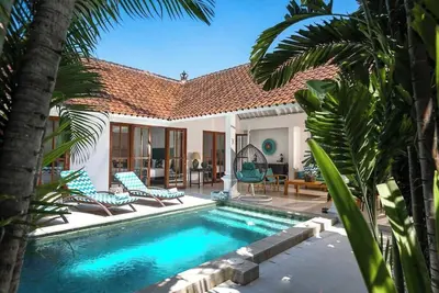 Image de Villa Merah| Paradise 10Min walk to Seminyak Beach