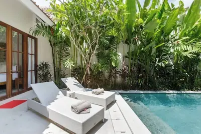 Image de Walk to Petitenget Beach Puri Pani Ii Pool Villa