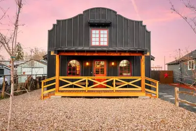 Image de The Hastings House - Walker's Paradise W/Hot Tub