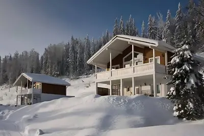 Image de Spacious Villa with Hot Tub and Private Sauna Close to the Tahko Ski Slopes