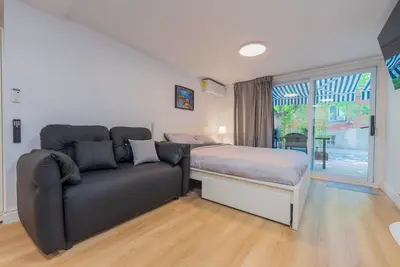 Image de Modern Studio w/ Patio & Bbq | Parking Included