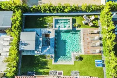 Image de Pool/Spa/Corn Hole/Mini Golf! Sleeps 13!
