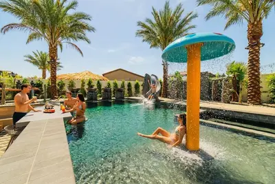 Image de 7 bedrooms! 9 beds! Exclusive Resort- Sol & Luna
