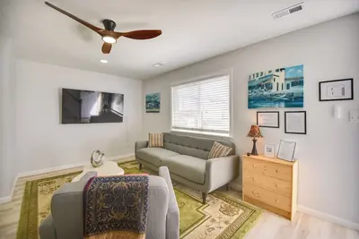 Image de Easy Beach Access: Duplex 1/2 Mi to Chesapeake Bay