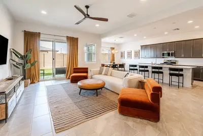 Image de Spacious 4br/3ba Desert Retreat & Private Casita - 3-Car Garage/WiFi/Fenced Yard