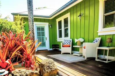 Image de 1940’s Retro Shack By The Sea