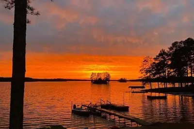 Image de Sleep 30 Lakefront Wateree Compound in a Cove!